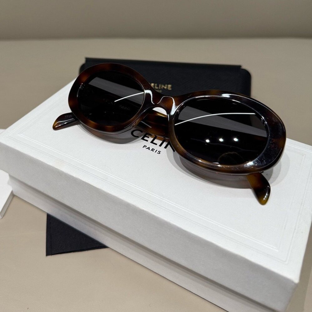 Celine Triomphe Oval Tortoise Sunglasses - Picture 1 of 5